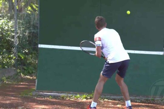 Wall-Drill---Backhand-Volleys-across-the-wall-